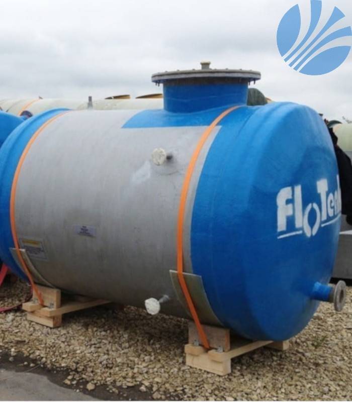 Хозяйственно питьевой резервуар. FLOTENK 5 м3 емкость. Флотенк резервуар для воды. Флотенк емкость резервуар питьевой воды. Емкости Флотенк стеклопластик.